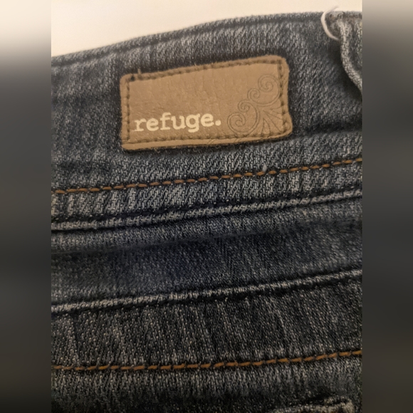 Refuge Juniors Jean Shorts - Picture 6 of 7